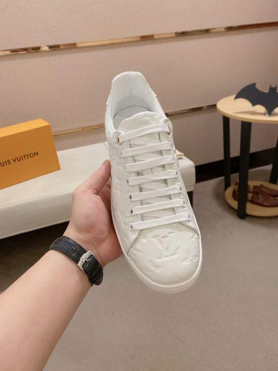 Picture of Louis Vuitton Shoes _SKULVsz38-45mnf034515303